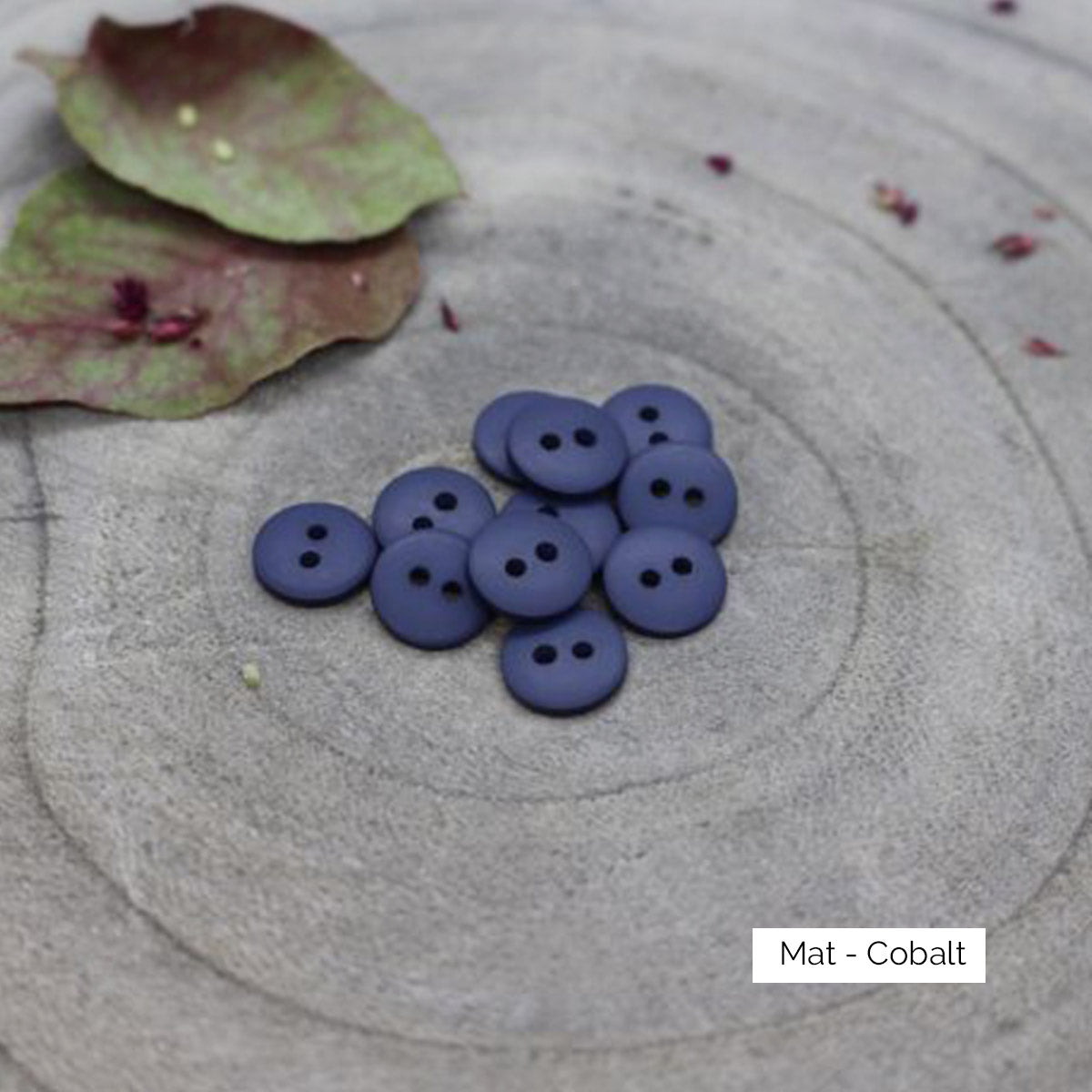 Boutons Classic Matte d'Atelier Brunette coloris Cobalt