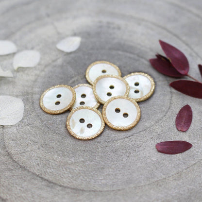 Boutons Atelier Brunette modèle Glitz, coloris Off White