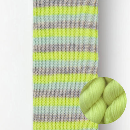 Kit de laine à chaussettes Le Bruit des Aiguilles, coloris Sonic Screwdriver / mini Jaune Fluo