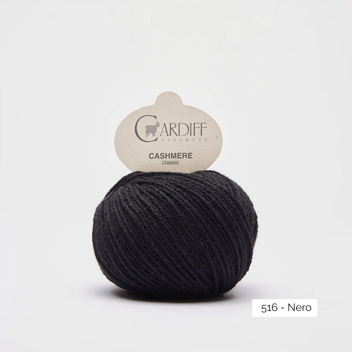 Pelote de cachemire Classic de Cardiff Cashmere coloris 516 Nero