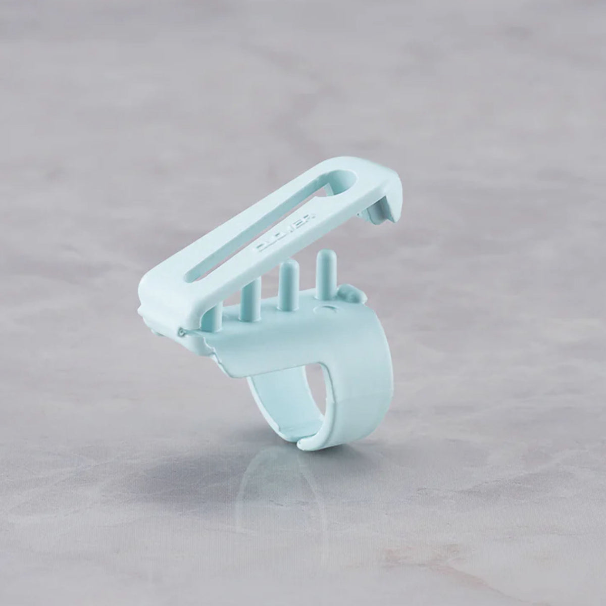 Guide-fils en plastique Clover, pour tricoter facilement des modèles en jacquard, taille S/M (référence 348)