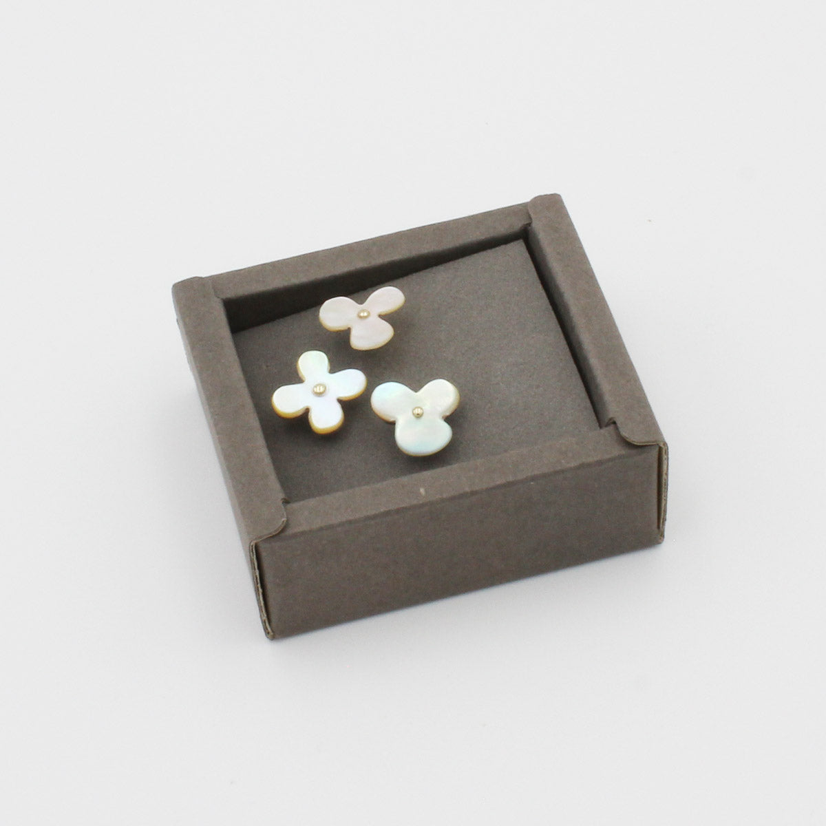 Petites Epingles Fleur en Nacre - Cohana