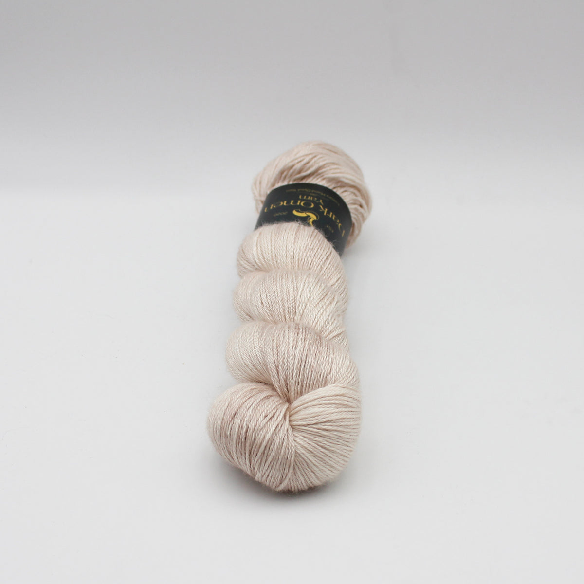Echeveau de BFL Silk de Dark Omen coloris Hastur