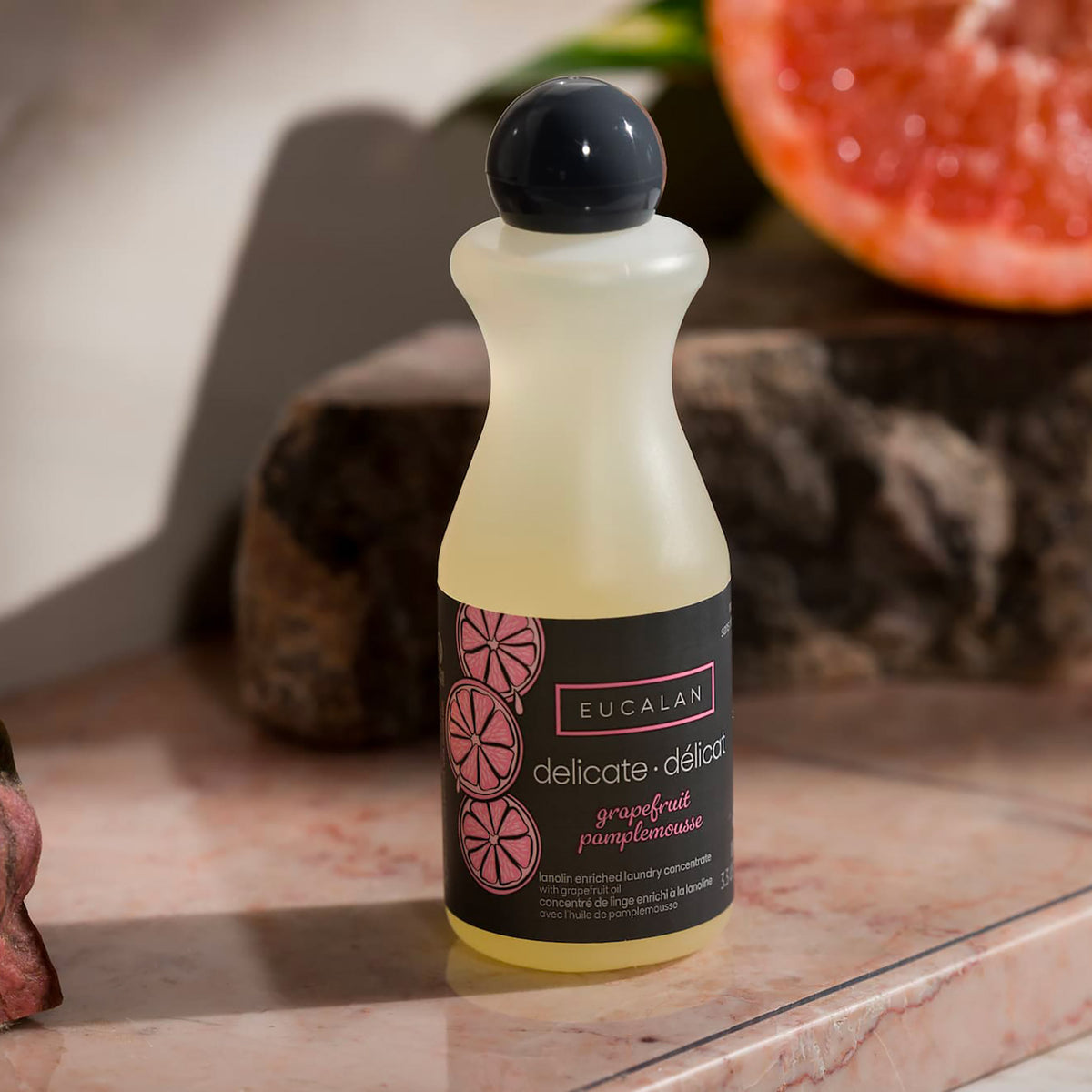 Lessive pour lainage sans rinçage Eucalan, flacon de 100ml, senteur Pamplemousse