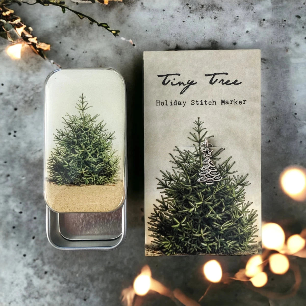 Boîte de rangement métallique Firefly Notes, modèle Christmas Tree, taille Small