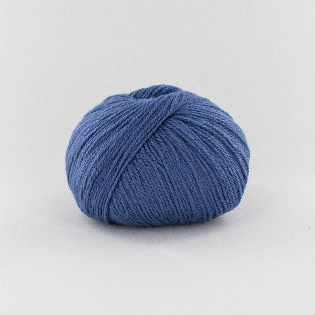 Pelote de BB Mérinos de Fonty, coloris 868 Bleu