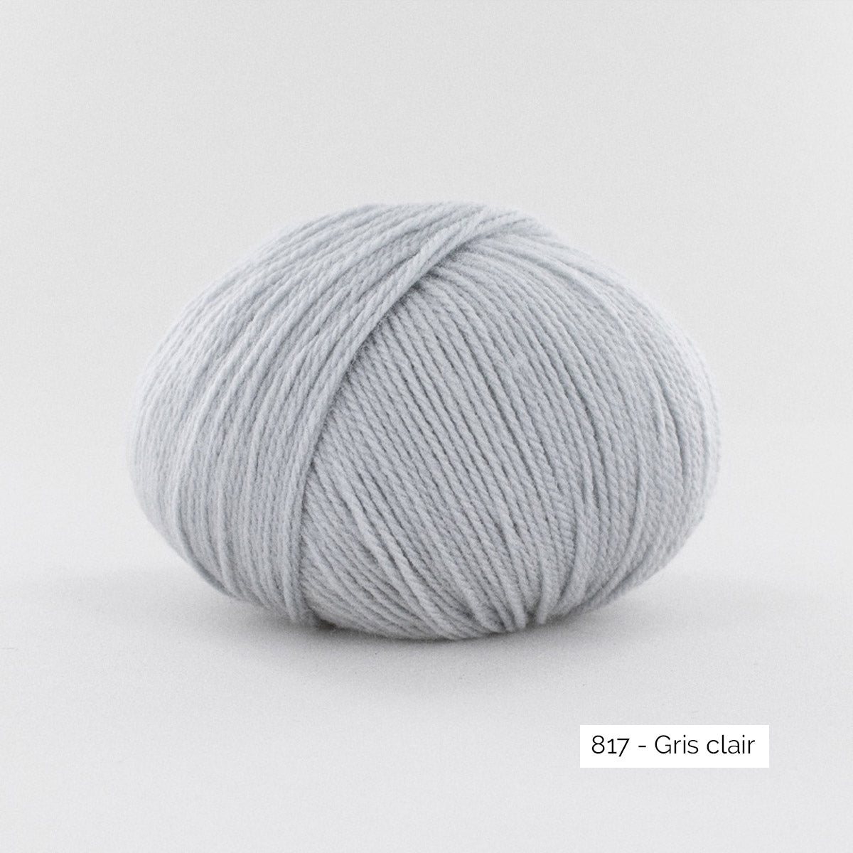 Pelote de BB Mérinos de Fonty, coloris 817 Gris Clair