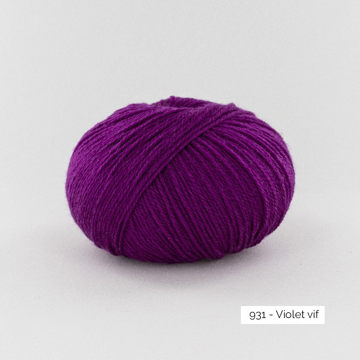Pelote de BB Mérinos de Fonty, coloris 931 Violet Vif
