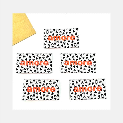 Etiquette à coudre de Home Couture, modèle Amore (noir/blanc - rouge)