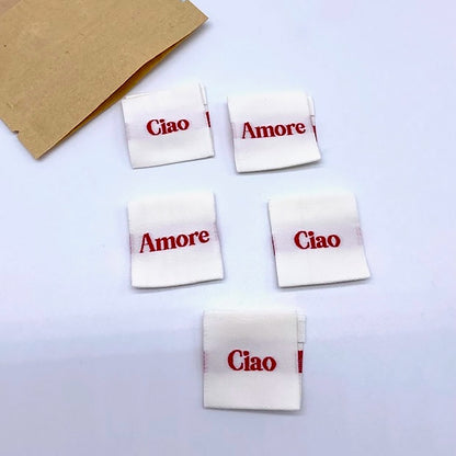 Etiquette à coudre de Home Couture, modèle Ciao Amore (blanc - rouge)(recto-verso)