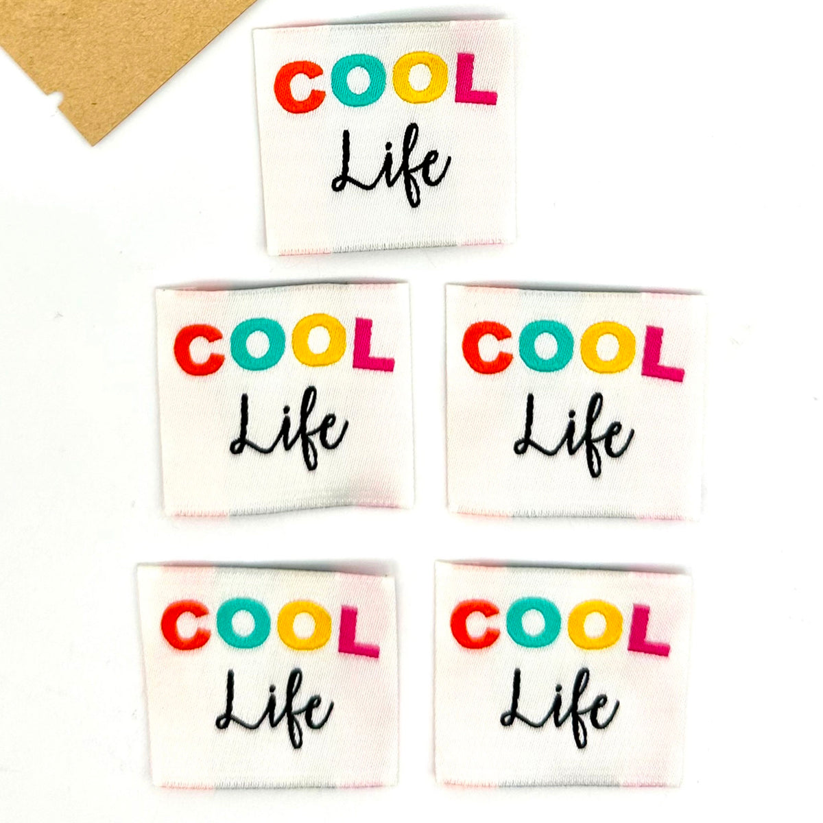 Etiquettes à coudre Home Couture, modèle Cool Life (blanc - multicolore)