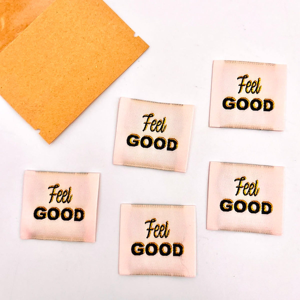 Etiquette à coudre de Home Couture, modèle Feel Good (rose - noir / lurex)