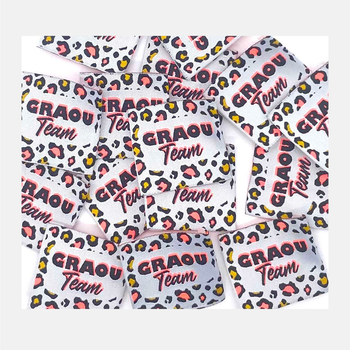 Etiquette à coudre de Home Couture, modèle Graou Team (blanc - noir / fluo)
