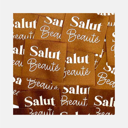 Etiquette à coudre de Home Couture, modèle Salut Beauté (camel -blanc)