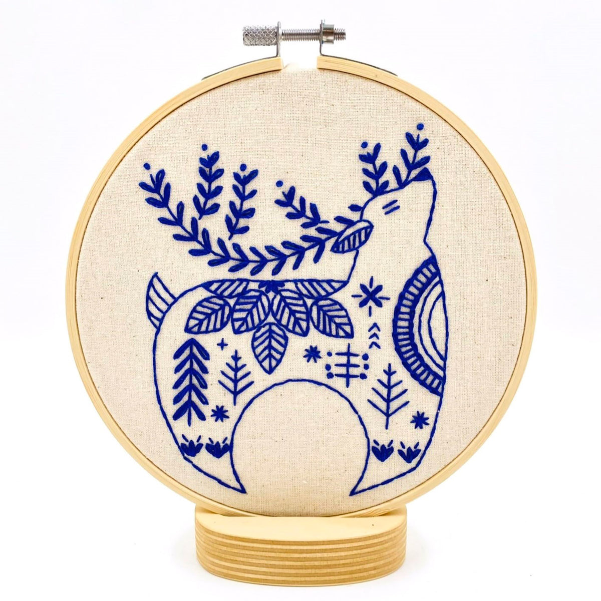 Kit de broderie Hook Line & Tinker, modèle   Renne Hygge