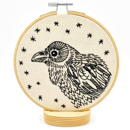 Kit de broderie Hook Line & Tinker, modèle Corbeau