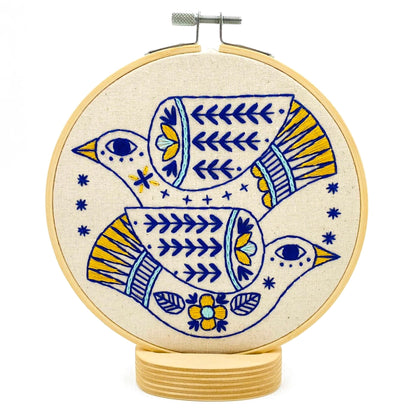Kit de broderie Hook Line & Tinker, modèle   Colombes