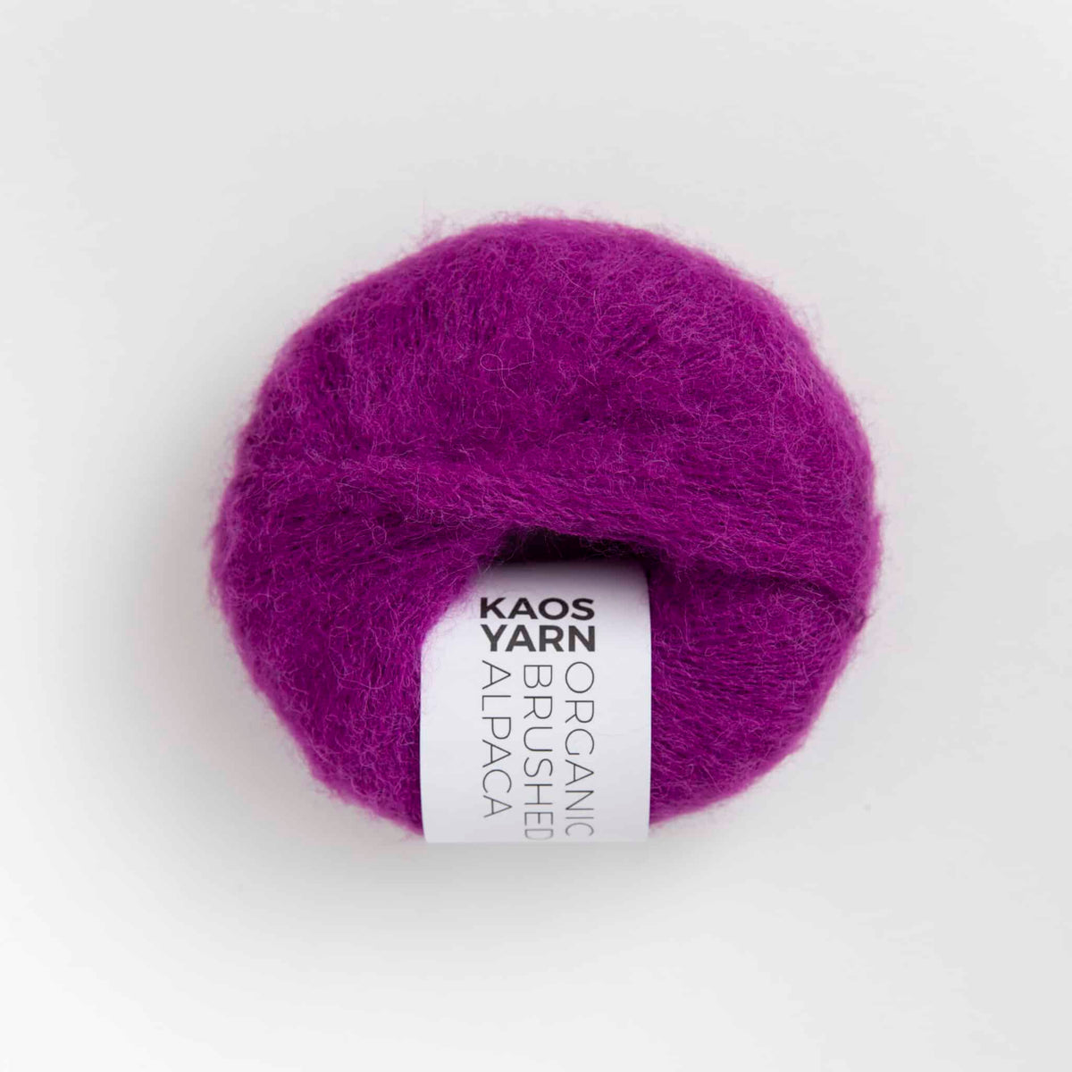 Pelote de Halo Brushed Alpaga de Kaos Yarn, coloris 2055 Magnificent