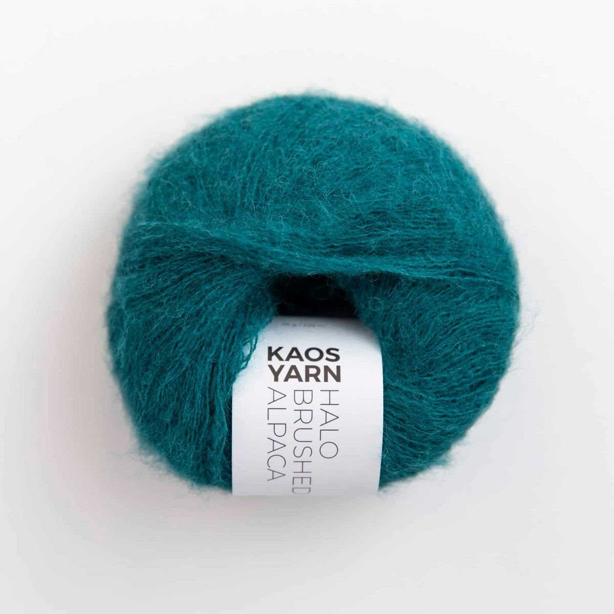 Pelote de Halo Brushed Alpaga de Kaos Yarn, coloris 2070 Authentic