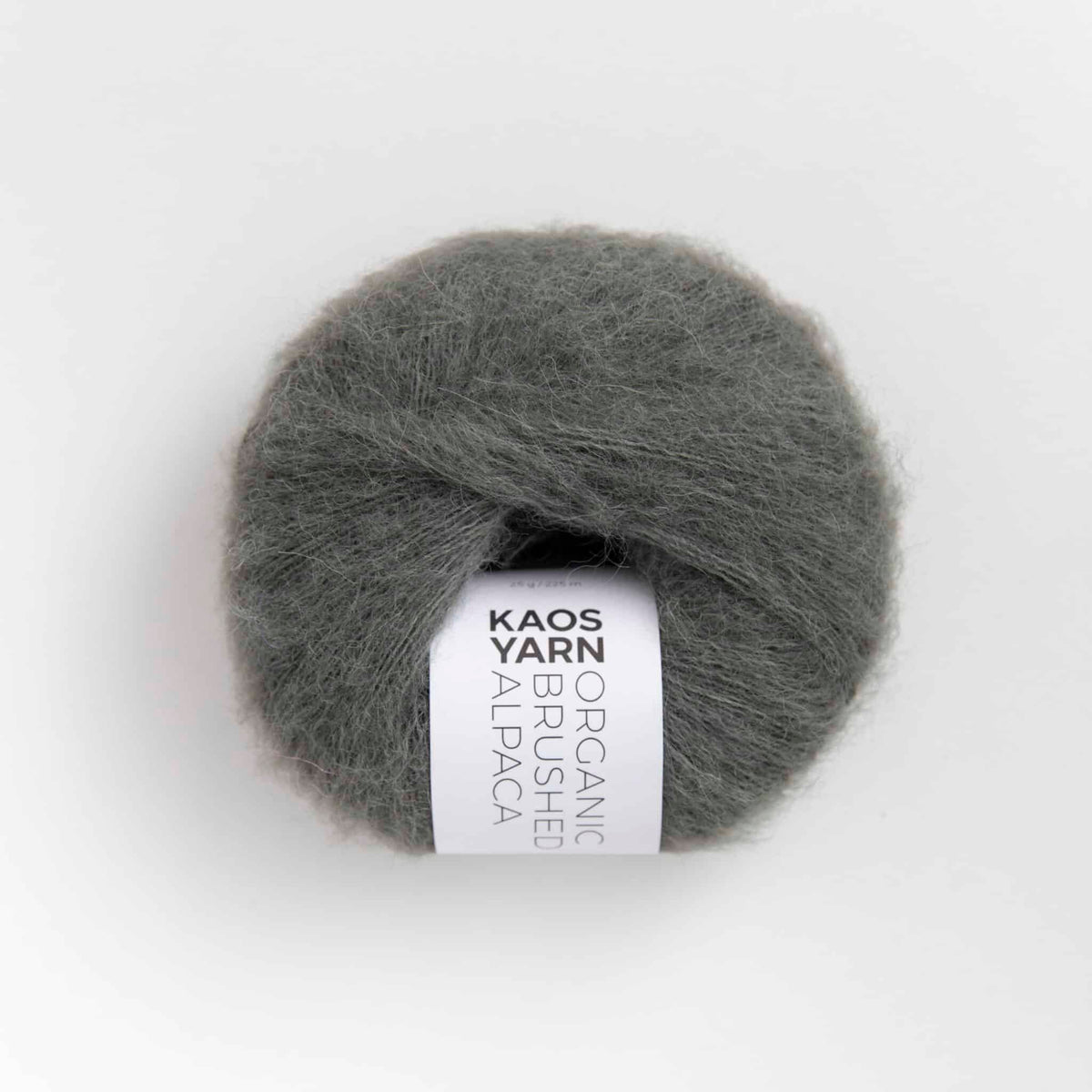 Pelote de Halo Brushed Alpaga de Kaos Yarn, coloris 2085 Magnetic