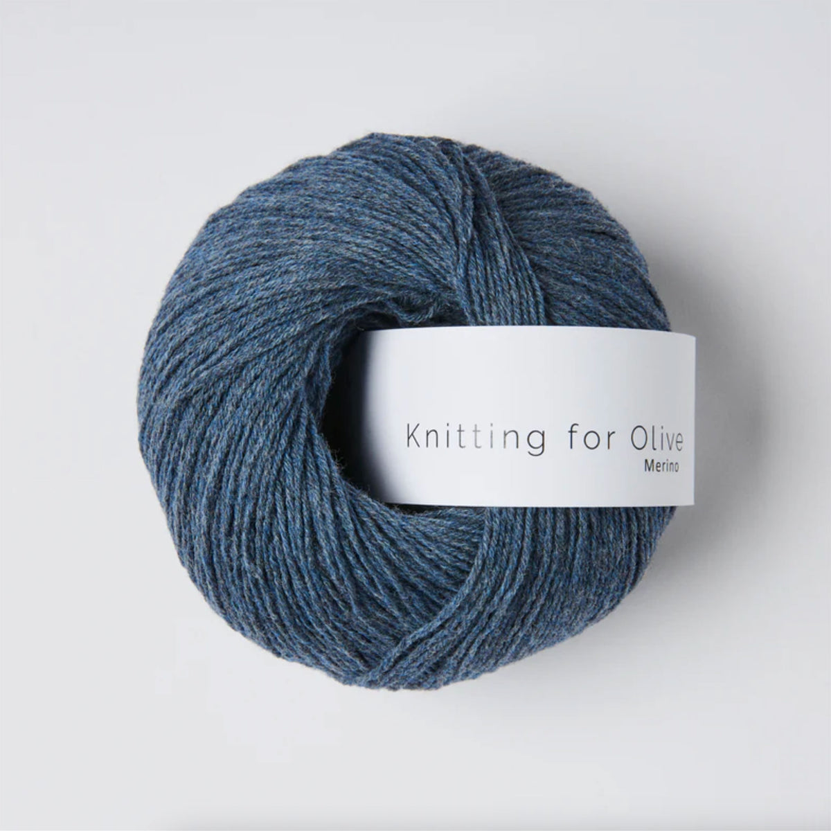 Pelote de Merino de Knitting for Olive (KFO) coloris Blue Jeans