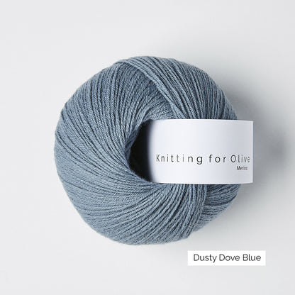 Pelote de Merino de Knitting for Olive (KFO) coloris Dusty Dove Blue