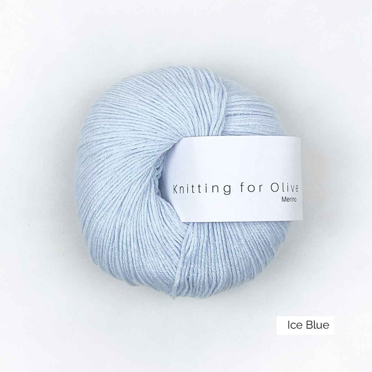 Pelote de Merino de Knitting for Olive (KFO) coloris Ice Blue