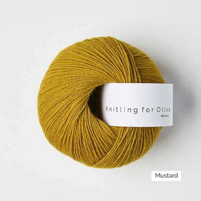 Pelote de Merino de Knitting for Olive (KFO) coloris Mustard