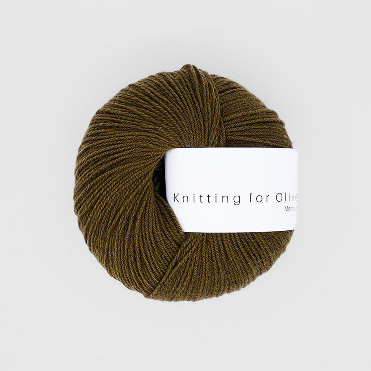 Pelote de Merino de Knitting for Olive (KFO) coloris Olive Brown