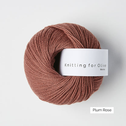 Pelote de Merino de Knitting for Olive (KFO) coloris Plum Rose