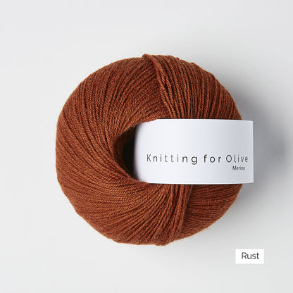 Pelote de Merino de Knitting for Olive (KFO) coloris Rust