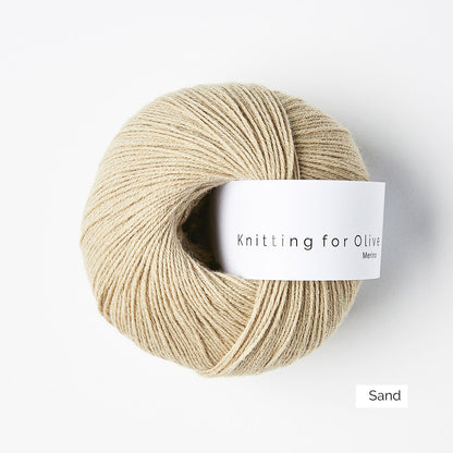 Pelote de Merino de Knitting for Olive (KFO) coloris Sand