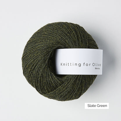 Pelote de Merino de Knitting for Olive (KFO) coloris Slate Green