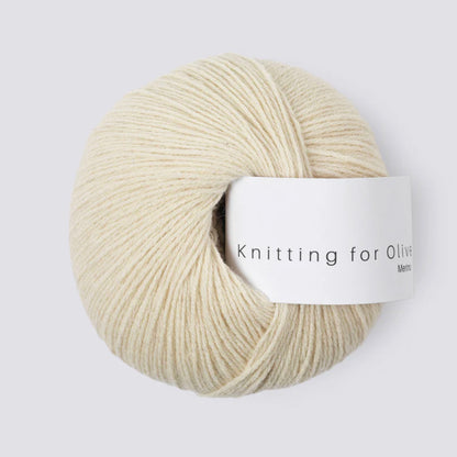 Pelote de Merino de Knitting for live (KFO) coloris Undyed