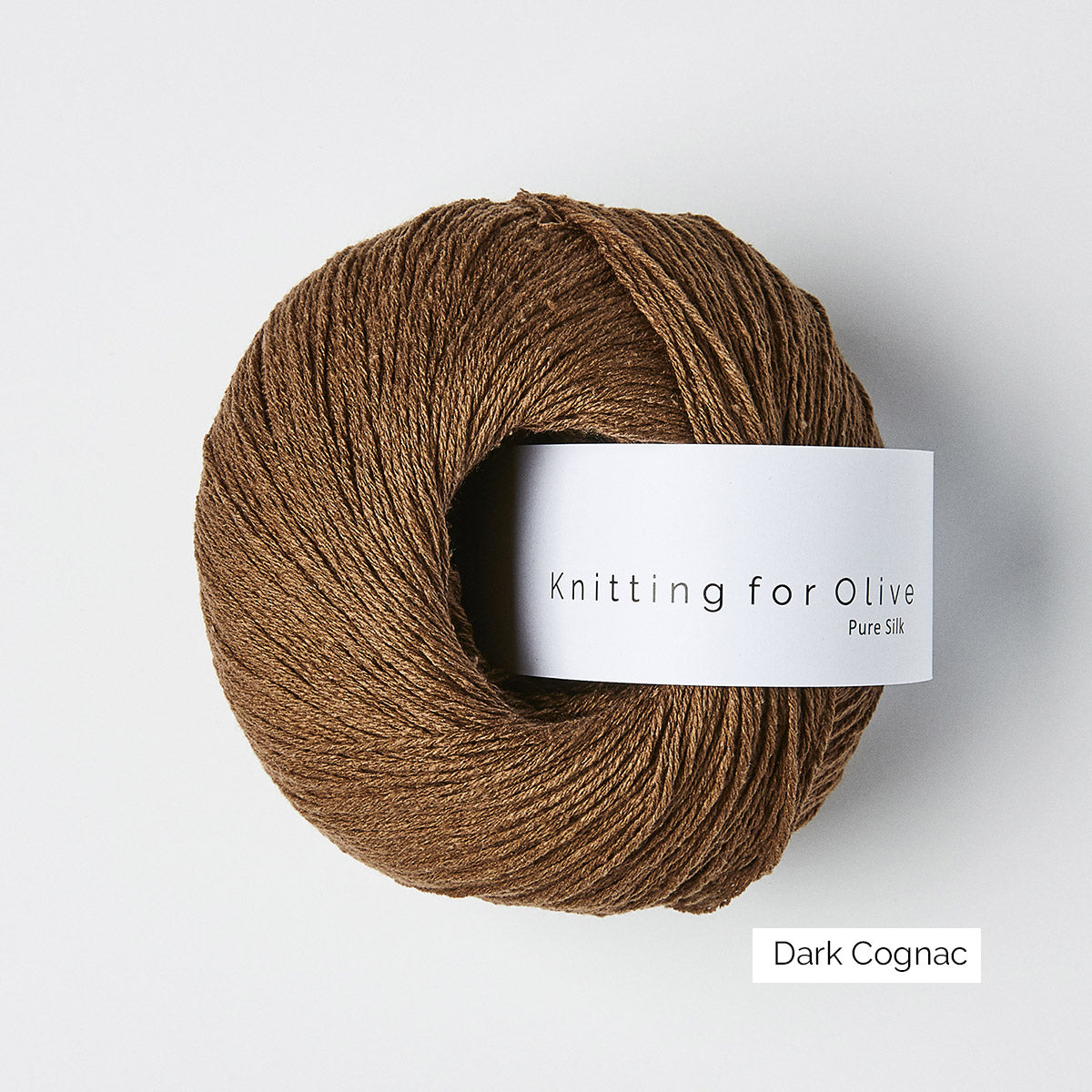 Pelote de Pure Silk de Knitting for Olive (KFO) coloris Dark Cognac