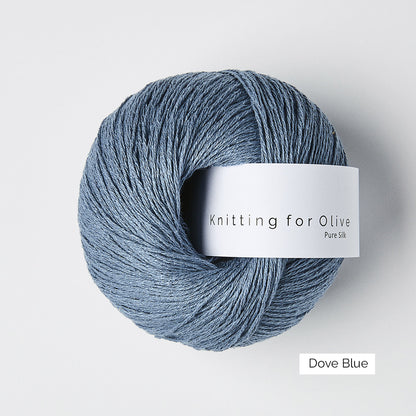 Pelote de Pure Silk de Knitting for Olive (KFO) coloris Dove Blue