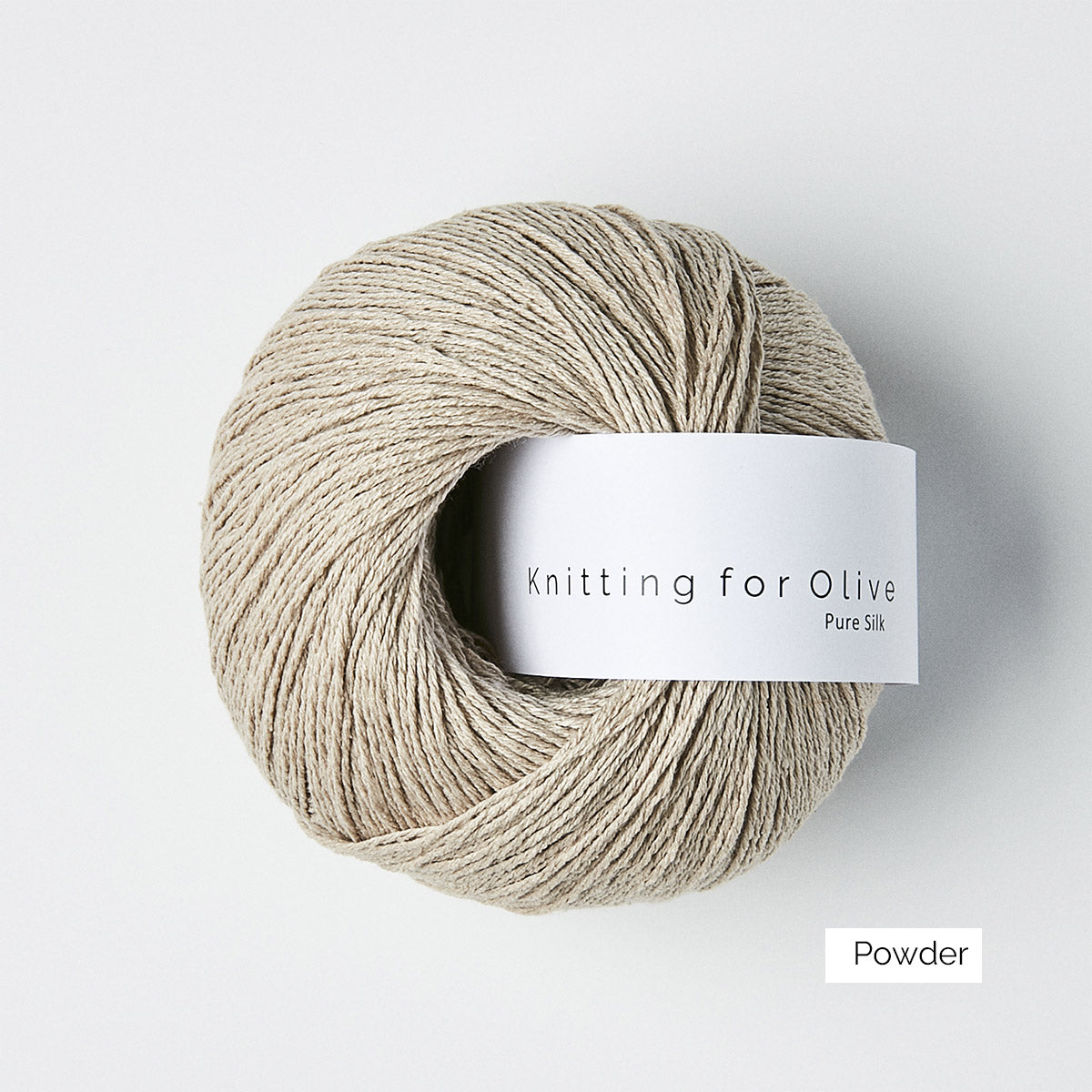 Pelote de Pure Silk de Knitting for Olive (KFO) coloris Powder