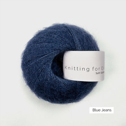 Pelote de Soft Silk Mohair de Knitting for Olive (KFO) coloris Blue Jeans
