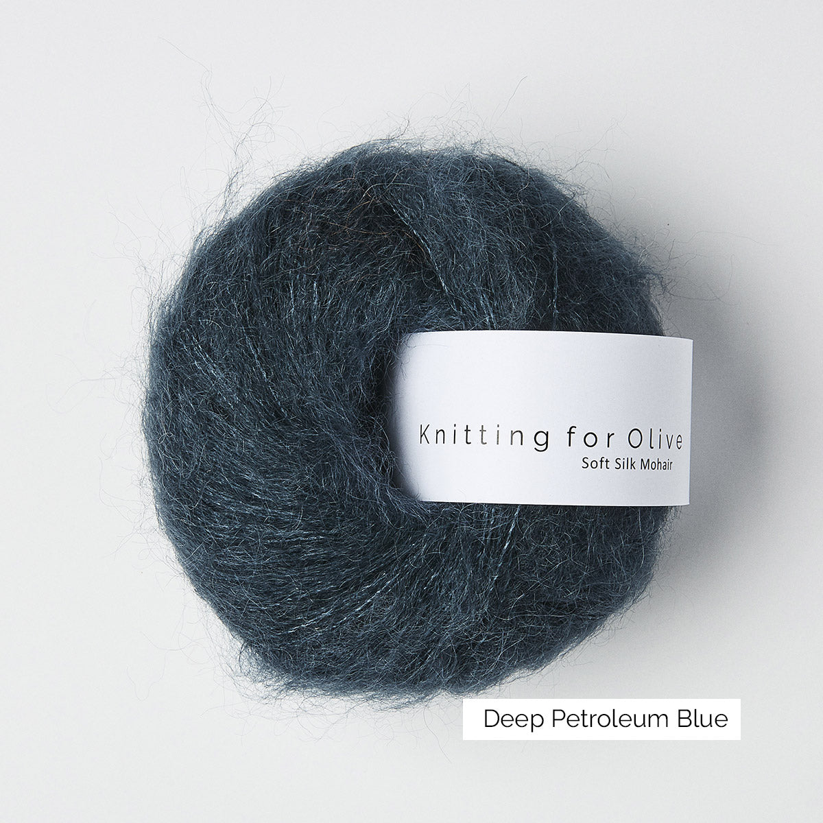 Pelote de Soft Silk Mohair de Knitting for Olive (KFO) coloris Deep Petroleum Blue