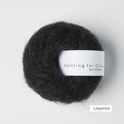 Pelote de Soft Silk Mohair de Knitting for Olive (KFO) coloris Liquorice