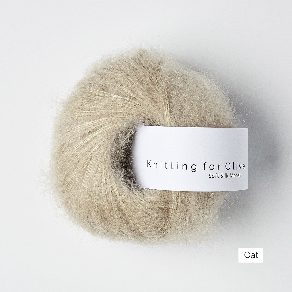 Pelote de Soft Silk Mohair de Knitting for Olive (KFO) coloris Oat