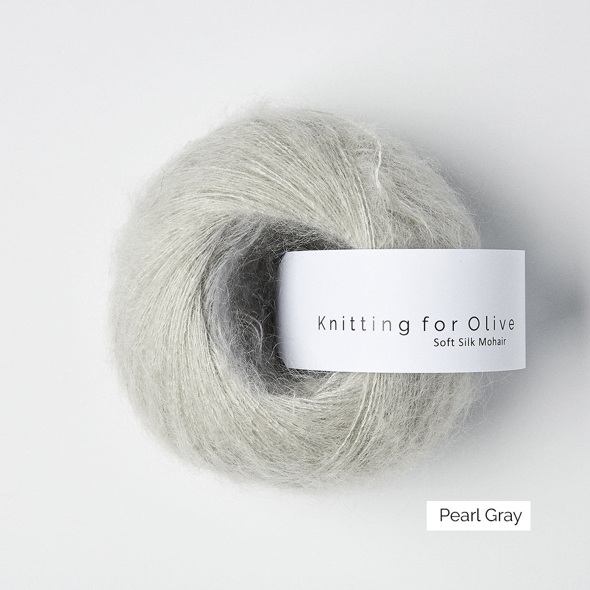 Pelote de Soft Silk Mohair de Knitting for Olive (KFO) coloris Pearl Gray