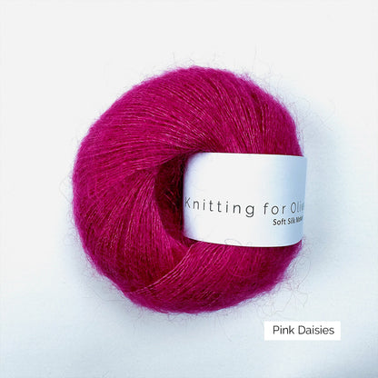 Pelote de Soft Silk Mohair de Knitting for Olive (KFO) coloris Pink Daisies