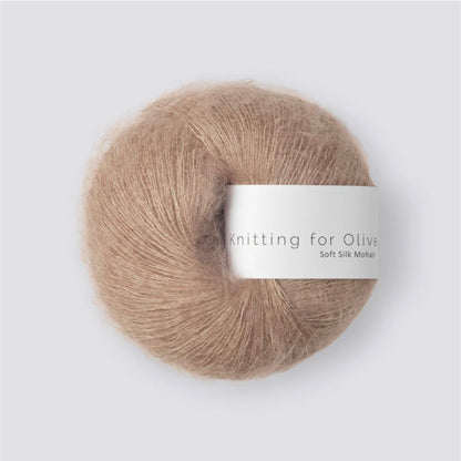 Pelote de Soft Silk Mohair de Knitting for Olive (KFO) coloris Sparrow