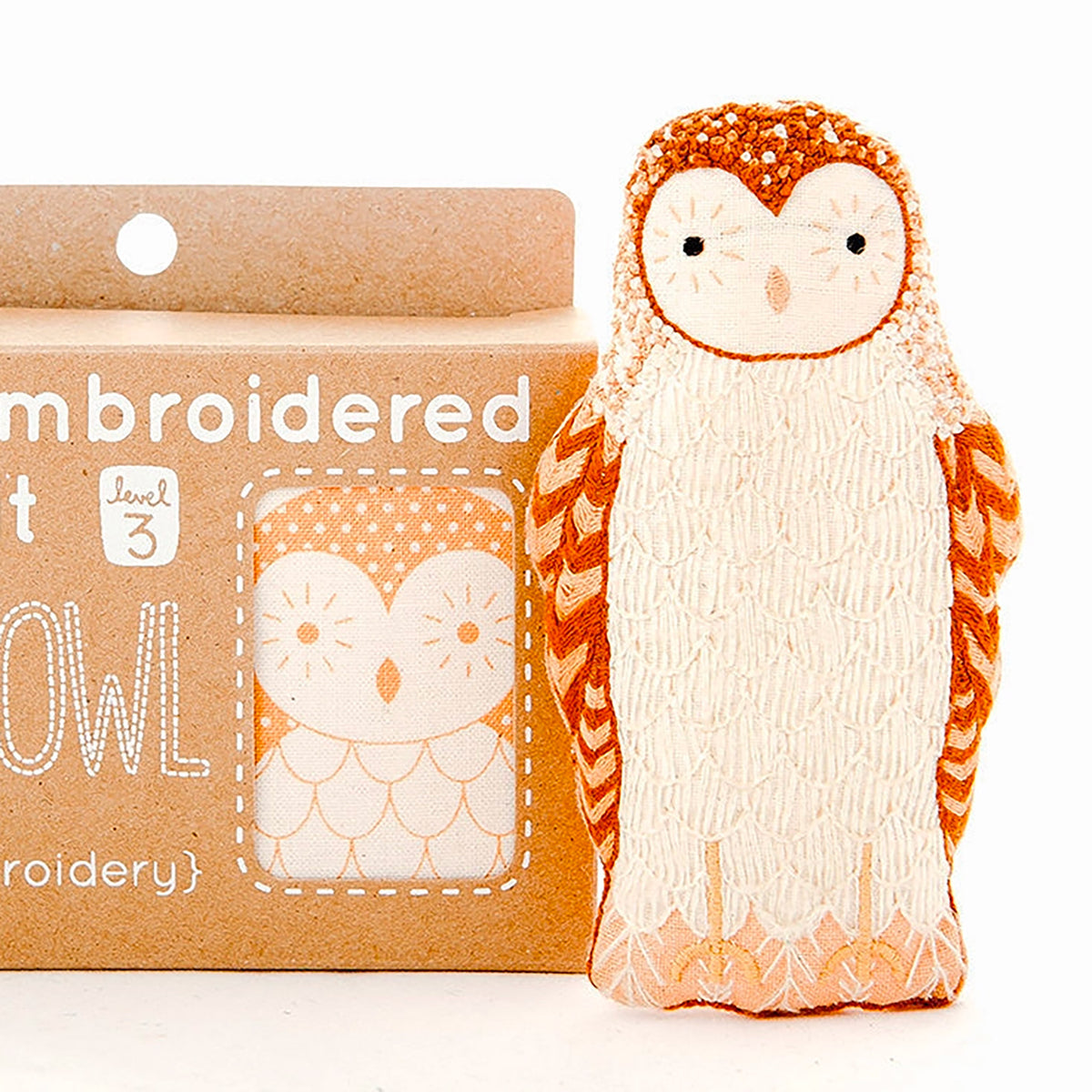 Kit de broderie Embroidered Doll de Kiriki Press modèle Barn Owl