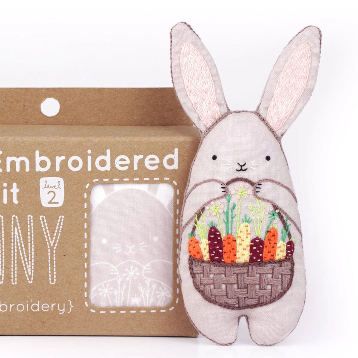Kit de broderie Embroidered Doll de Kiriki Press modèle Bunny