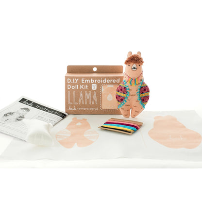 Kit de broderie Embroidered Doll de Kiriki Press modèle Llama