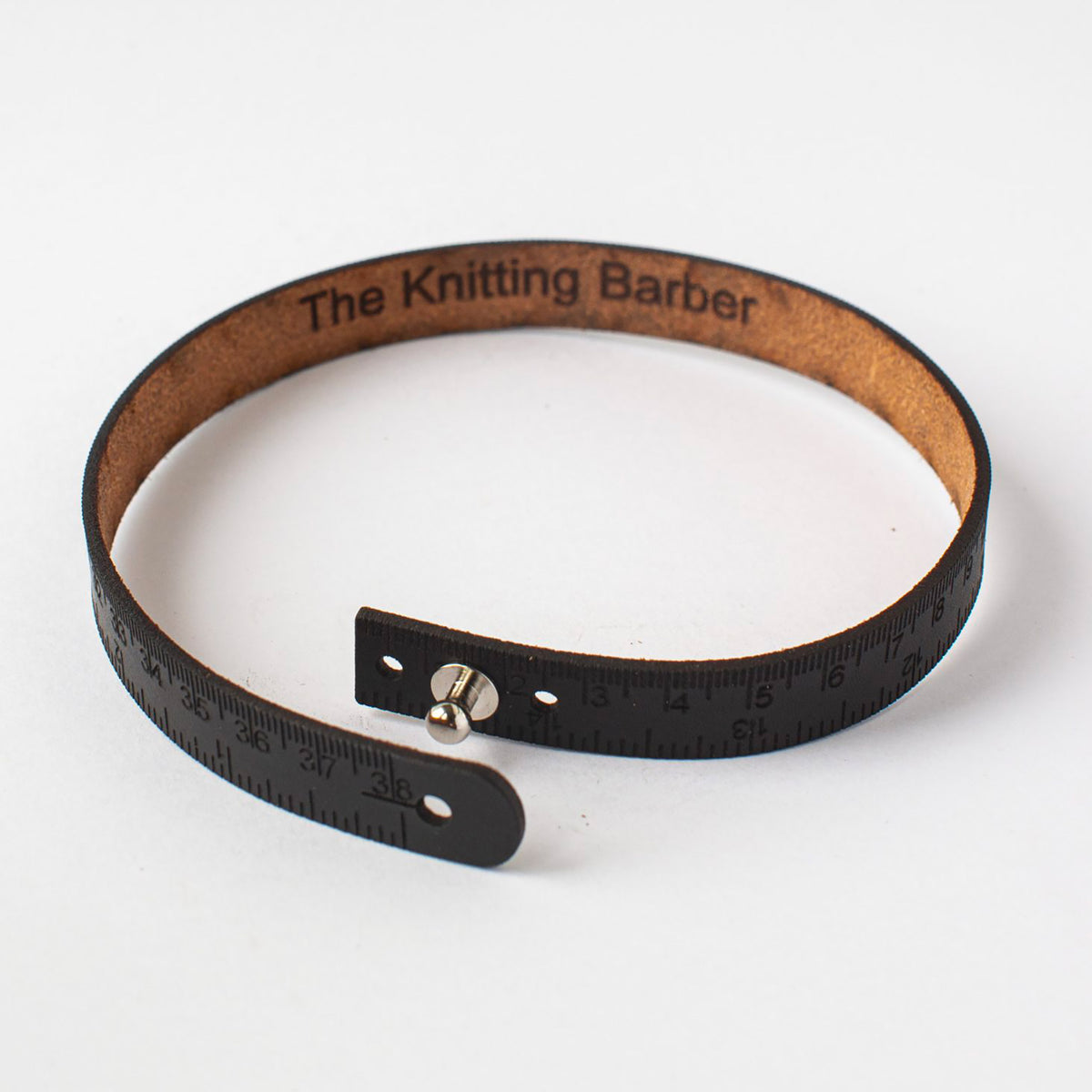 Bracelet mètre (Ruler) en cuir The Knitting Barber coloris Black