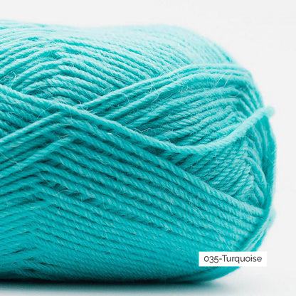 Texture du fil à chaussettes à base d'alpaga Edelweiss Alpaca de Kremke Soul Wool, coloris 035 Turquoise