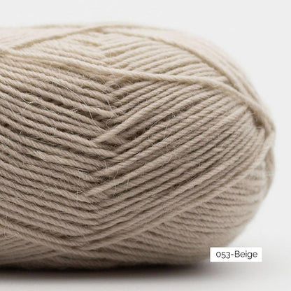 Pelote de laine à chaussettes à base d'alpaga Edelweiss Alpaca de Kremke Soul Wool, coloris 053 beige